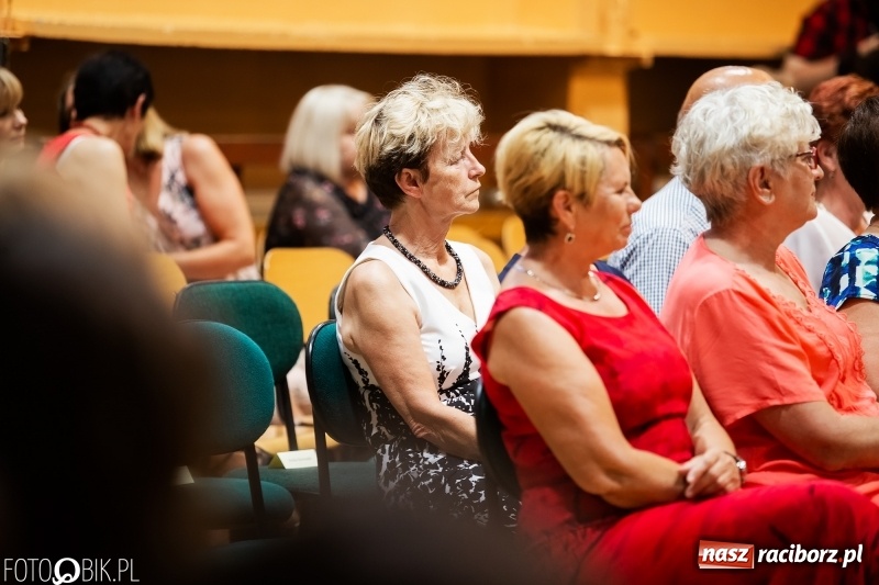 Zdjęcie w galerii na portalu naszraciborz.pl: Krzanowice żegnają swoje gimnazjum  wiadomości z regionu