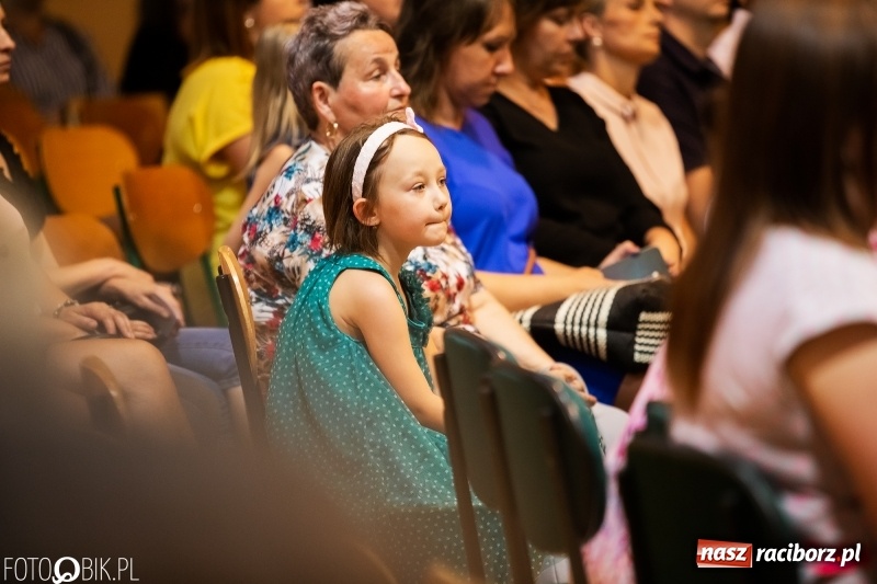 Zdjęcie w galerii na portalu naszraciborz.pl: Krzanowice żegnają swoje gimnazjum  wiadomości z regionu