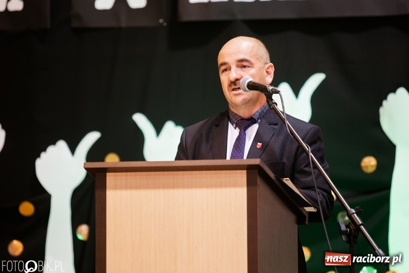 Zdjęcie w galerii na portalu naszraciborz.pl: Krzanowice żegnają swoje gimnazjum  wiadomości z regionu