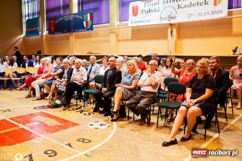 Zdjęcie w galerii na portalu naszraciborz.pl: Krzanowice żegnają swoje gimnazjum  wiadomości z regionu