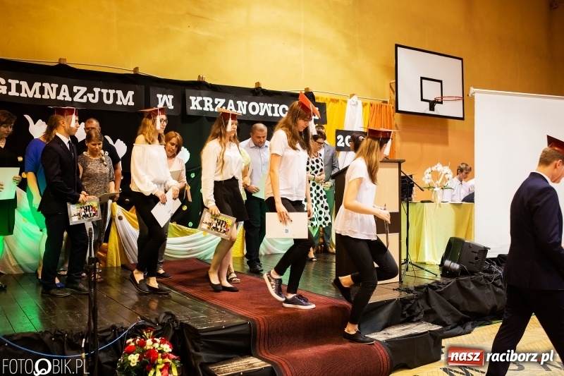 Zdjęcie w galerii na portalu naszraciborz.pl: Krzanowice żegnają swoje gimnazjum  wiadomości z regionu