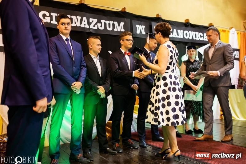 Zdjęcie w galerii na portalu naszraciborz.pl: Krzanowice żegnają swoje gimnazjum  wiadomości z regionu