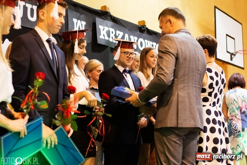 Zdjęcie w galerii na portalu naszraciborz.pl: Krzanowice żegnają swoje gimnazjum  wiadomości z regionu