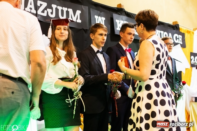 Zdjęcie w galerii na portalu naszraciborz.pl: Krzanowice żegnają swoje gimnazjum  wiadomości z regionu