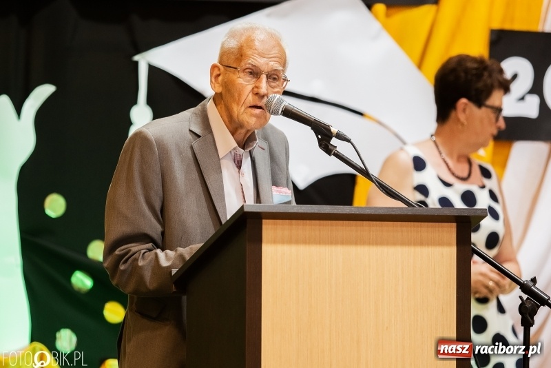 Zdjęcie w galerii na portalu naszraciborz.pl: Krzanowice żegnają swoje gimnazjum  wiadomości z regionu