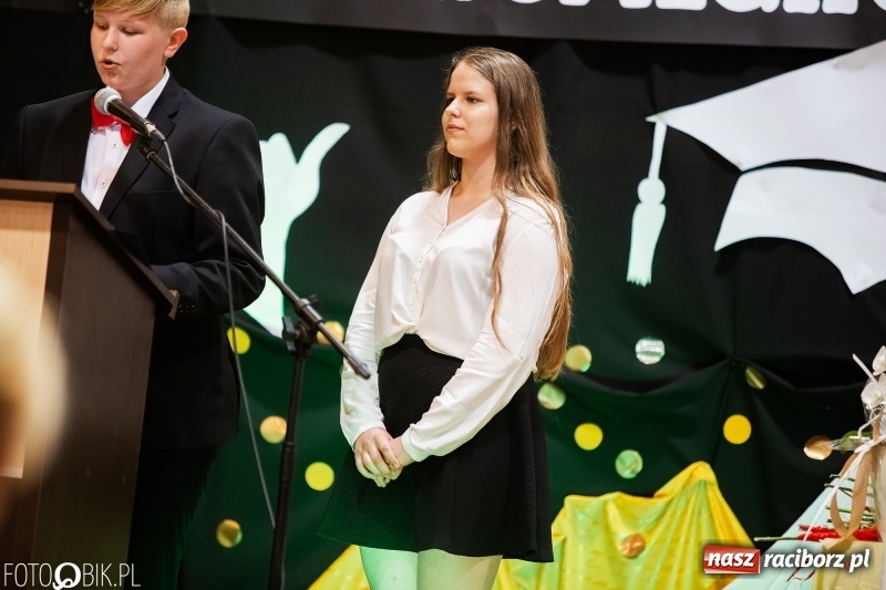 Zdjęcie w galerii na portalu naszraciborz.pl: Krzanowice żegnają swoje gimnazjum  wiadomości z regionu