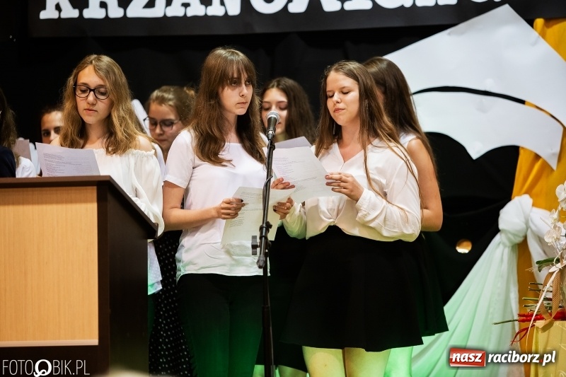 Zdjęcie w galerii na portalu naszraciborz.pl: Krzanowice żegnają swoje gimnazjum  wiadomości z regionu