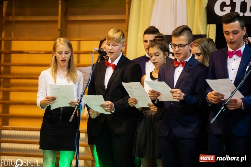 Zdjęcie w galerii na portalu naszraciborz.pl: Krzanowice żegnają swoje gimnazjum  wiadomości z regionu