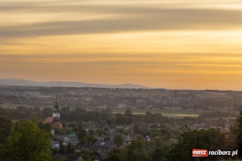 Zdjęcie w galerii na portalu naszraciborz.pl: Racibórz i Brama Morawska. Tapeta na pulpit, jakiej jeszcze nie macie! wiadomości z regionu