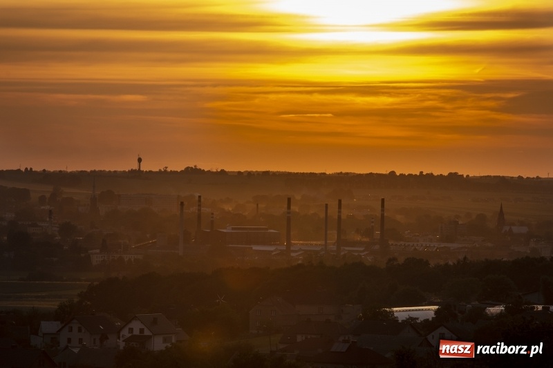 Zdjęcie w galerii na portalu naszraciborz.pl: Racibórz i Brama Morawska. Tapeta na pulpit, jakiej jeszcze nie macie! wiadomości z regionu