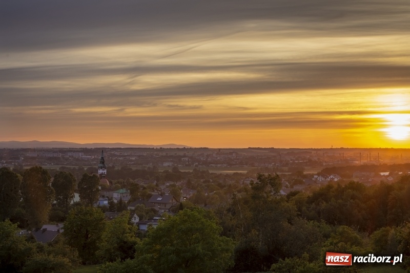 Zdjęcie w galerii na portalu naszraciborz.pl: Racibórz i Brama Morawska. Tapeta na pulpit, jakiej jeszcze nie macie! wiadomości z regionu
