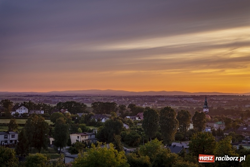 Zdjęcie w galerii na portalu naszraciborz.pl: Racibórz i Brama Morawska. Tapeta na pulpit, jakiej jeszcze nie macie! wiadomości z regionu