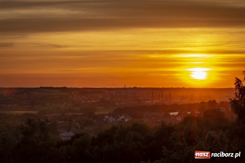 Zdjęcie w galerii na portalu naszraciborz.pl: Racibórz i Brama Morawska. Tapeta na pulpit, jakiej jeszcze nie macie! wiadomości z regionu