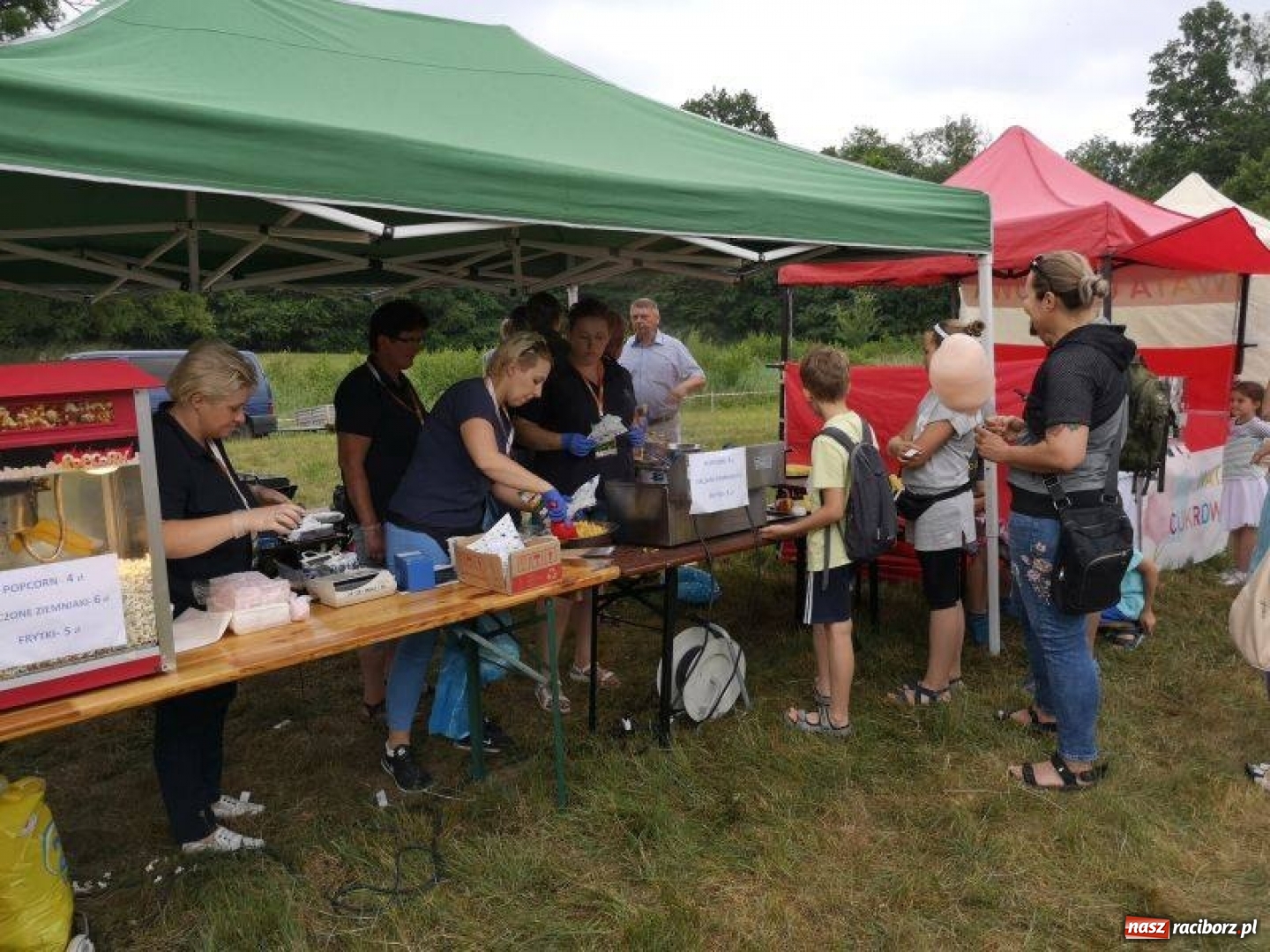 Zdjęcie w galerii na portalu naszraciborz.pl: Karminadle z filungiem. Gospodynie z Rud wygrały Śląskie smaki!  wiadomości z regionu