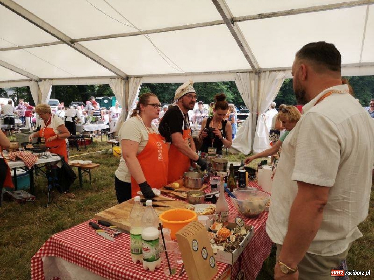 Zdjęcie w galerii na portalu naszraciborz.pl: Karminadle z filungiem. Gospodynie z Rud wygrały Śląskie smaki!  wiadomości z regionu