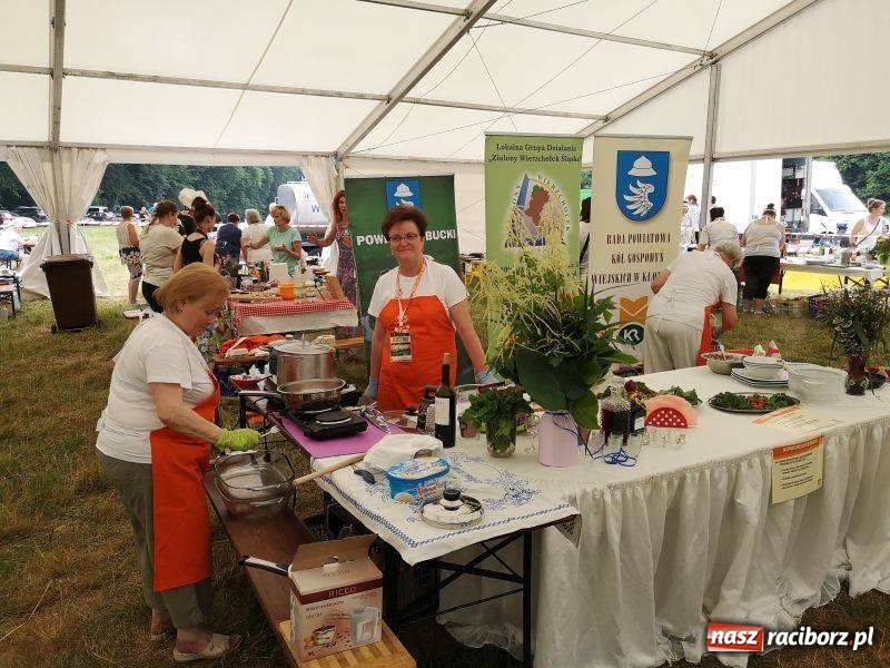 Zdjęcie w galerii na portalu naszraciborz.pl: Karminadle z filungiem. Gospodynie z Rud wygrały Śląskie smaki!  wiadomości z regionu