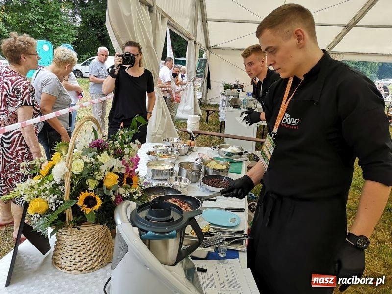 Zdjęcie w galerii na portalu naszraciborz.pl: Karminadle z filungiem. Gospodynie z Rud wygrały Śląskie smaki!  wiadomości z regionu