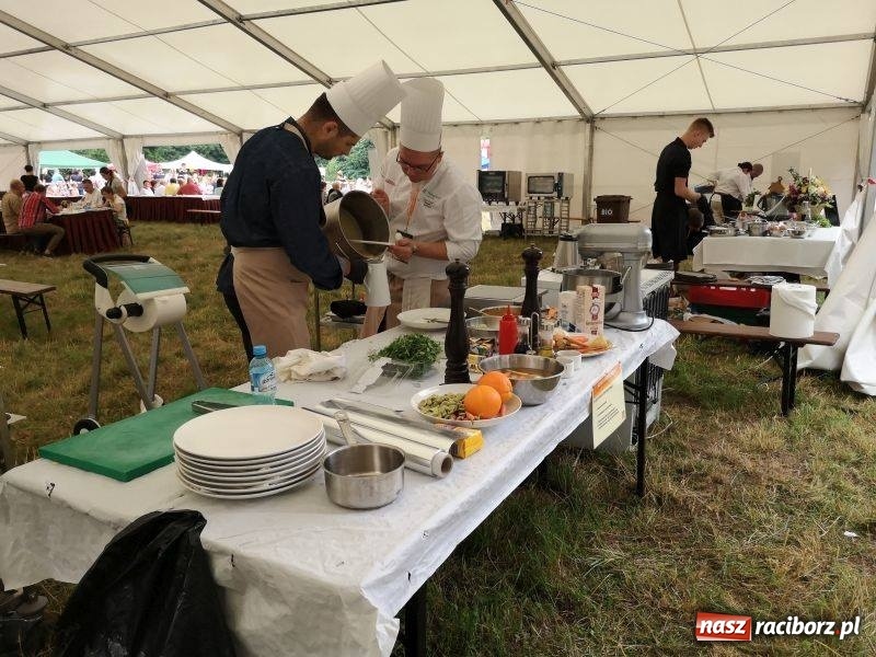Zdjęcie w galerii na portalu naszraciborz.pl: Karminadle z filungiem. Gospodynie z Rud wygrały Śląskie smaki!  wiadomości z regionu