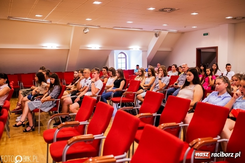 Zdjęcie w galerii na portalu naszraciborz.pl: Na zamku podsumowano tegoroczny StartUpCamp  wiadomości z regionu