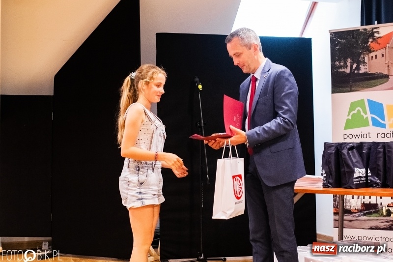 Zdjęcie w galerii na portalu naszraciborz.pl: Na zamku podsumowano tegoroczny StartUpCamp  wiadomości z regionu