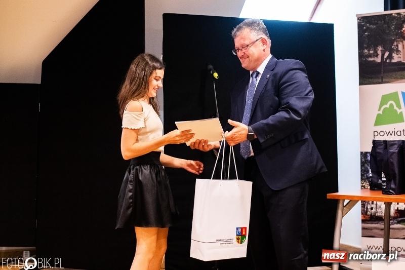 Zdjęcie w galerii na portalu naszraciborz.pl: Na zamku podsumowano tegoroczny StartUpCamp  wiadomości z regionu