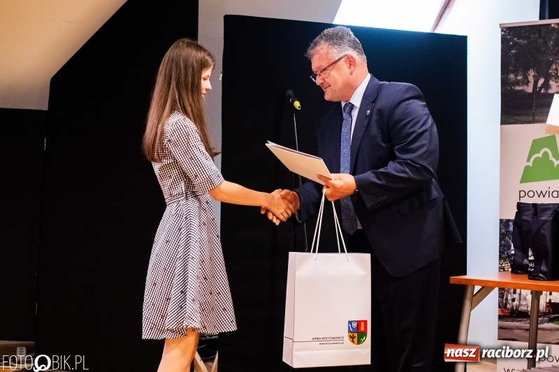 Zdjęcie w galerii na portalu naszraciborz.pl: Na zamku podsumowano tegoroczny StartUpCamp  wiadomości z regionu