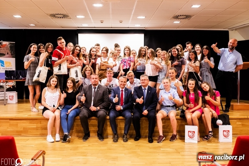 Zdjęcie w galerii na portalu naszraciborz.pl: Na zamku podsumowano tegoroczny StartUpCamp  wiadomości z regionu