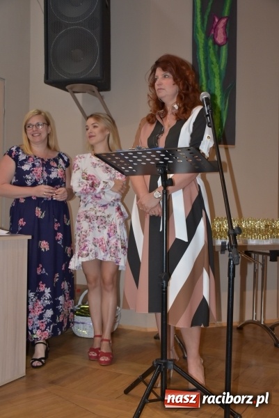 Zdjęcie w galerii na portalu naszraciborz.pl: Wyróżniający się uczniowie gminy Krzyżanowice z nagrodami [FOTO] wiadomości z regionu