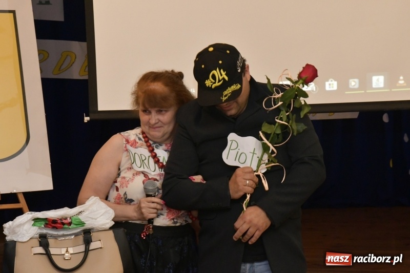 Zdjęcie w galerii na portalu naszraciborz.pl: Gala Laureatów oraz Augustyny – SP18 nagrodziła swoich najlepszych uczniów wiadomości z regionu