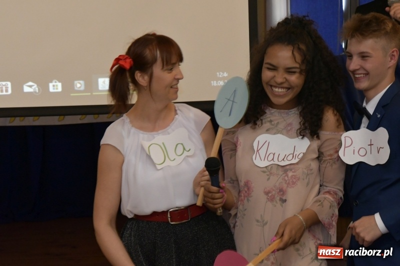 Zdjęcie w galerii na portalu naszraciborz.pl: Gala Laureatów oraz Augustyny – SP18 nagrodziła swoich najlepszych uczniów wiadomości z regionu