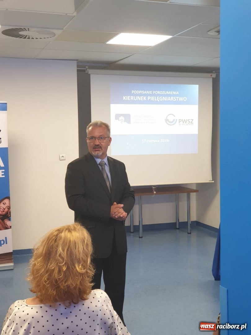 Zdjęcie w galerii na portalu naszraciborz.pl: PWSZ w Raciborzu będzie kształcić pielęgniarki z Cieszyna  wiadomości z regionu