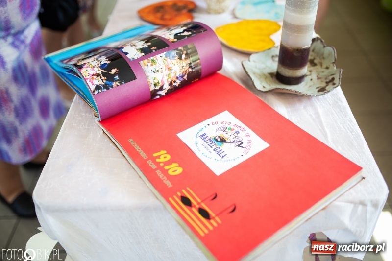 Zdjęcie w galerii na portalu naszraciborz.pl: 70-lecie szkoły specjalnej. Urodziny przed ostatnim dzwonkiem [FOTO i WIDEO] wiadomości z regionu