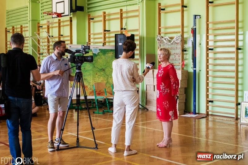 Zdjęcie w galerii na portalu naszraciborz.pl: 70-lecie szkoły specjalnej. Urodziny przed ostatnim dzwonkiem [FOTO i WIDEO] wiadomości z regionu