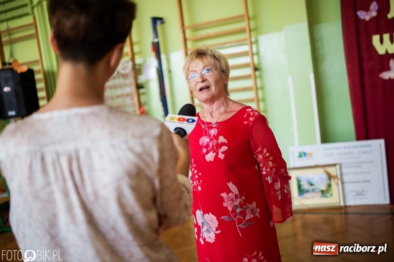 Zdjęcie w galerii na portalu naszraciborz.pl: 70-lecie szkoły specjalnej. Urodziny przed ostatnim dzwonkiem [FOTO i WIDEO] wiadomości z regionu