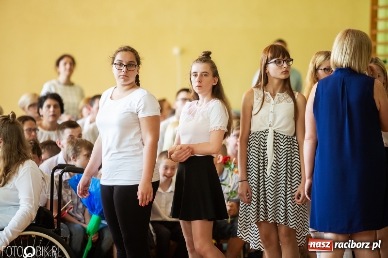 Zdjęcie w galerii na portalu naszraciborz.pl: 70-lecie szkoły specjalnej. Urodziny przed ostatnim dzwonkiem [FOTO i WIDEO] wiadomości z regionu