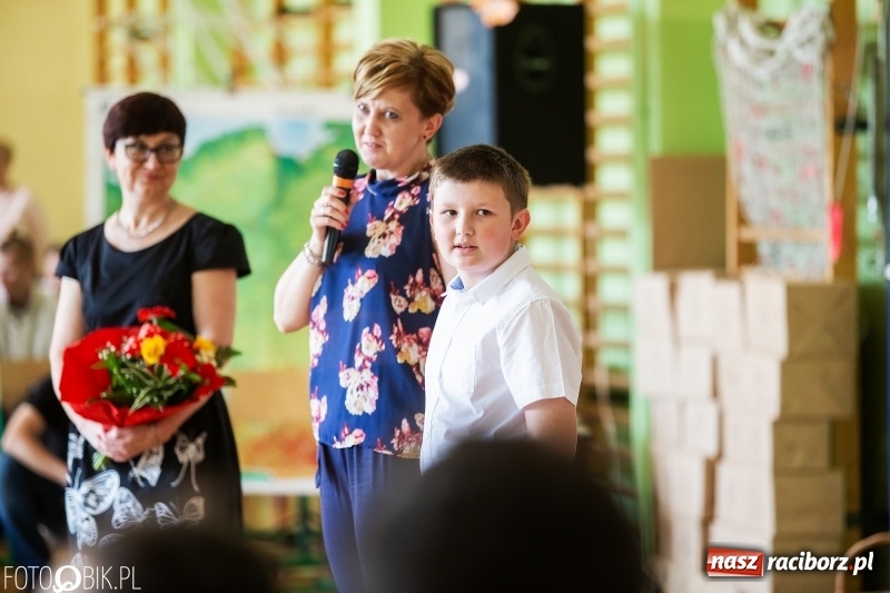 Zdjęcie w galerii na portalu naszraciborz.pl: 70-lecie szkoły specjalnej. Urodziny przed ostatnim dzwonkiem [FOTO i WIDEO] wiadomości z regionu
