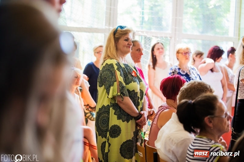Zdjęcie w galerii na portalu naszraciborz.pl: 70-lecie szkoły specjalnej. Urodziny przed ostatnim dzwonkiem [FOTO i WIDEO] wiadomości z regionu