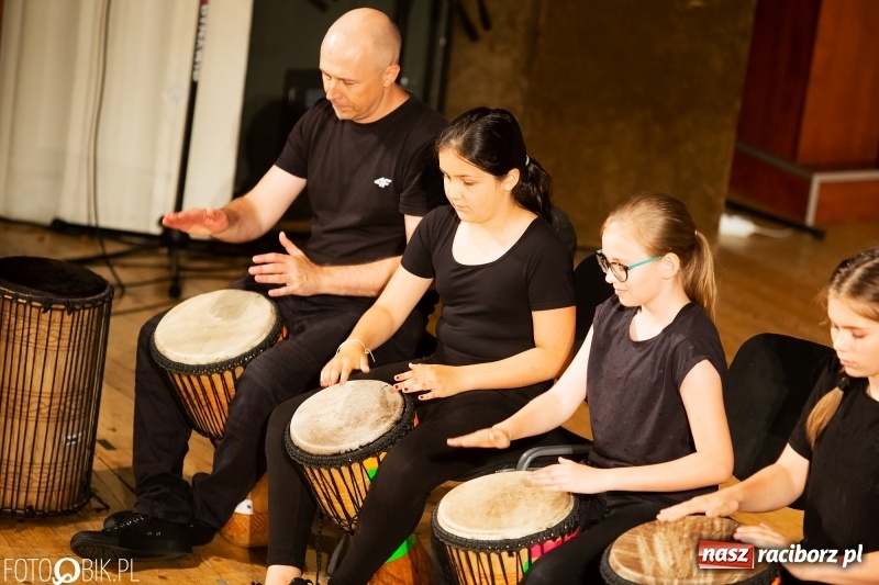 Zdjęcie w galerii na portalu naszraciborz.pl: Miejskie zakończenie roku szkolnego i nagrody dla najlepszych z najlepszych [FOTO i WIDEO] wiadomości z regionu