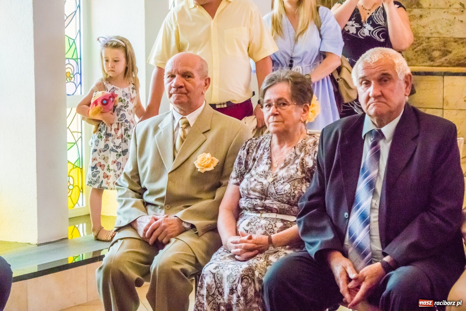 Zdjęcie w galerii na portalu naszraciborz.pl: Raz na wozie, raz pod wozem. Złote gody w raciborskim USC [FOTO i WIDEO] wiadomości z regionu