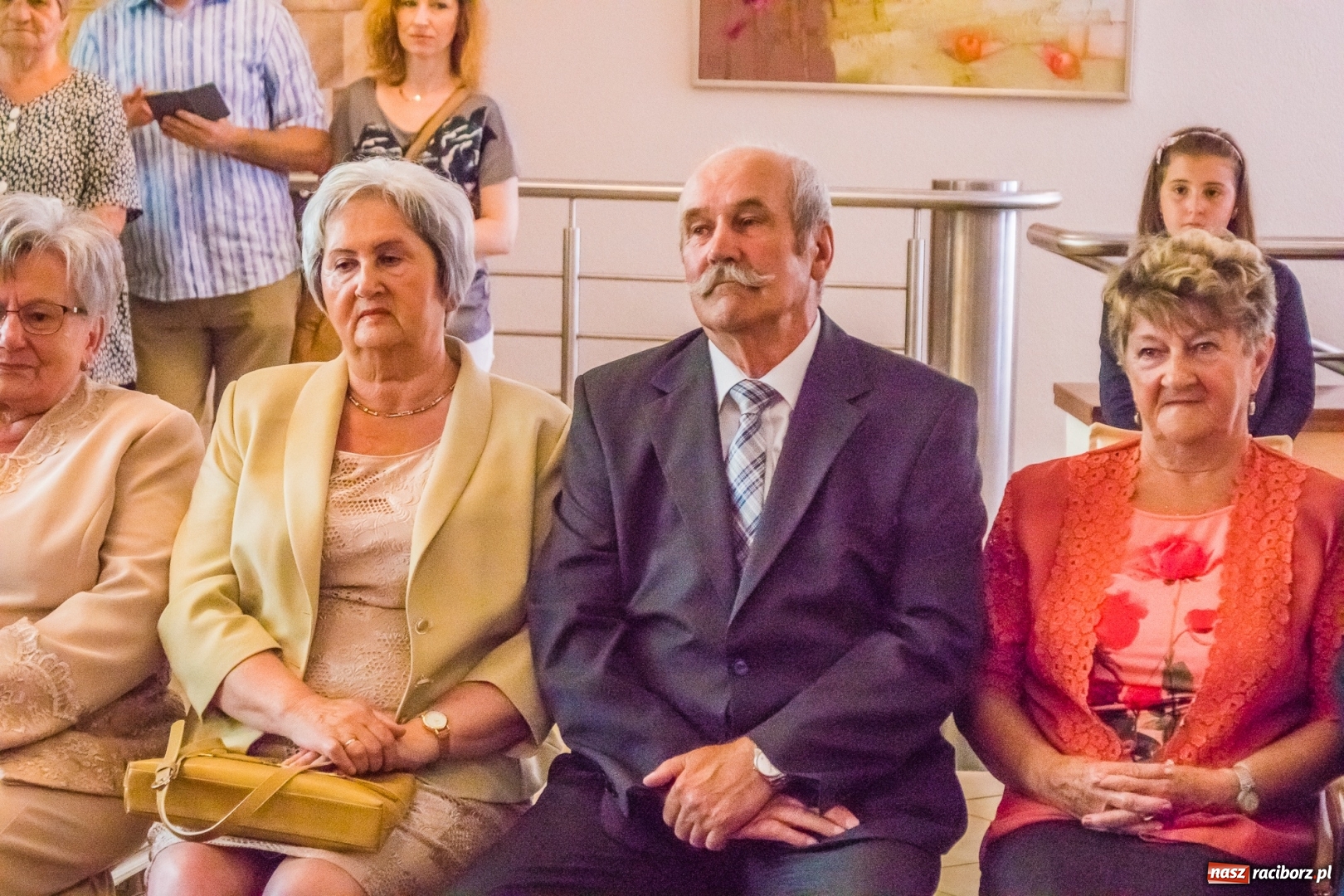 Zdjęcie w galerii na portalu naszraciborz.pl: Raz na wozie, raz pod wozem. Złote gody w raciborskim USC [FOTO i WIDEO] wiadomości z regionu