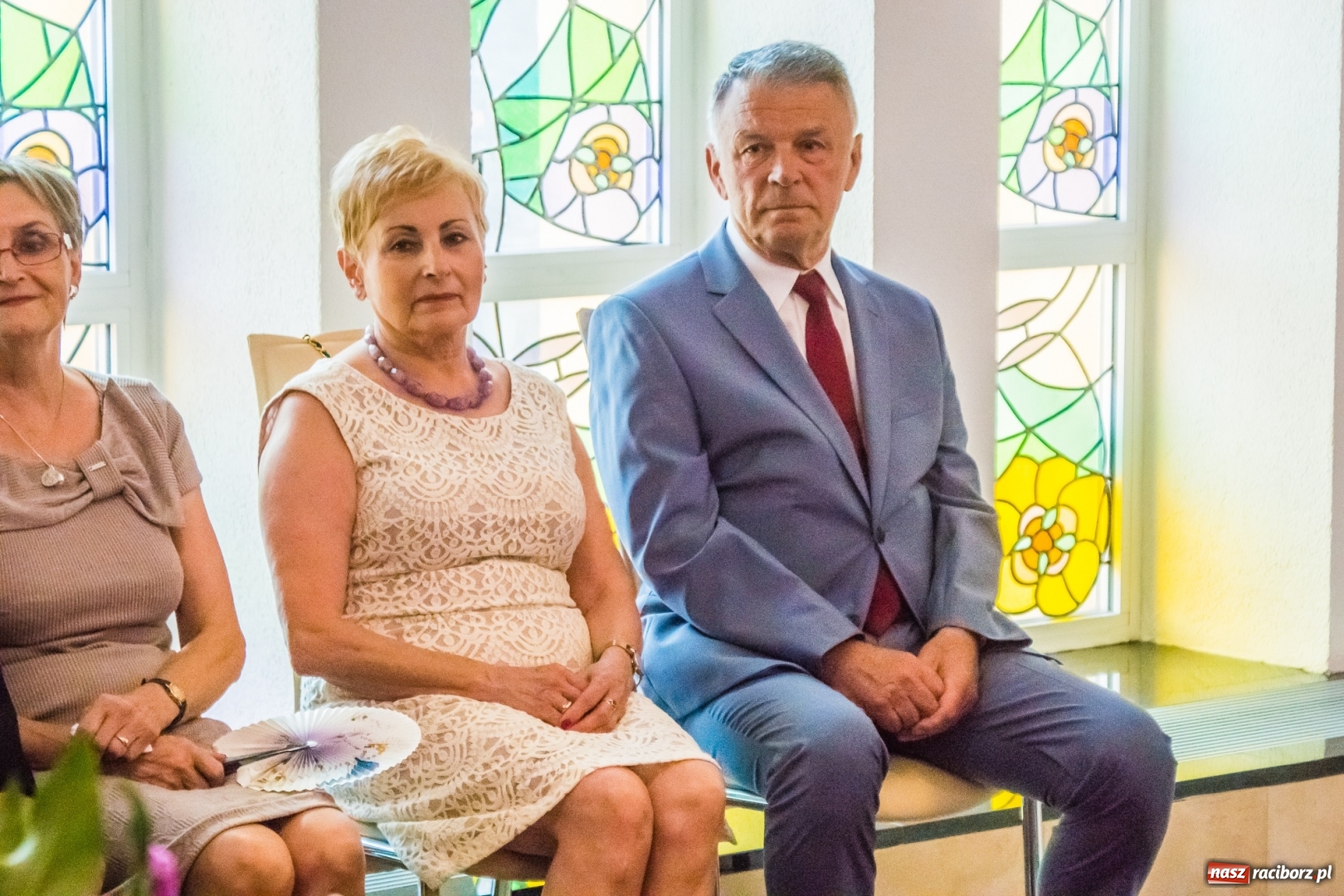 Zdjęcie w galerii na portalu naszraciborz.pl: Raz na wozie, raz pod wozem. Złote gody w raciborskim USC [FOTO i WIDEO] wiadomości z regionu