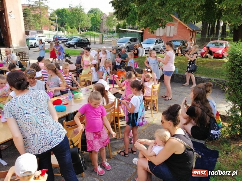 Zdjęcie w galerii na portalu naszraciborz.pl: W MDK zakończyli rok szkolny wiadomości z regionu