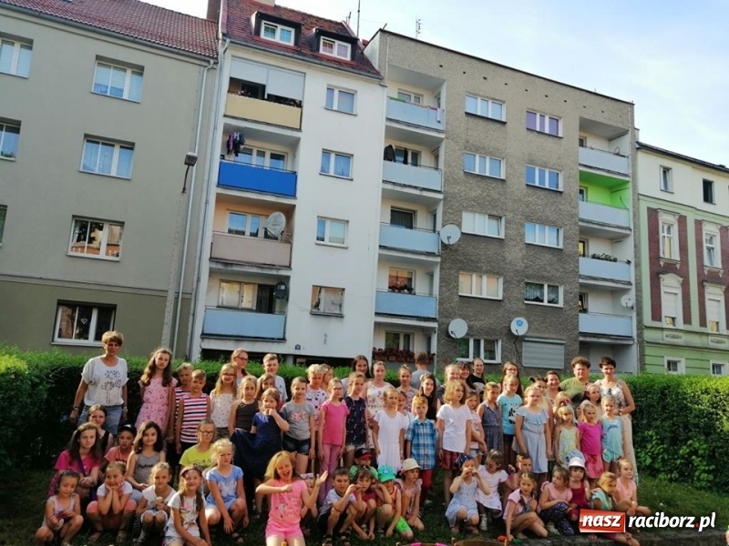 Zdjęcie w galerii na portalu naszraciborz.pl: W MDK zakończyli rok szkolny wiadomości z regionu