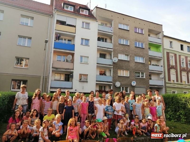 Zdjęcie w galerii na portalu naszraciborz.pl: W MDK zakończyli rok szkolny wiadomości z regionu