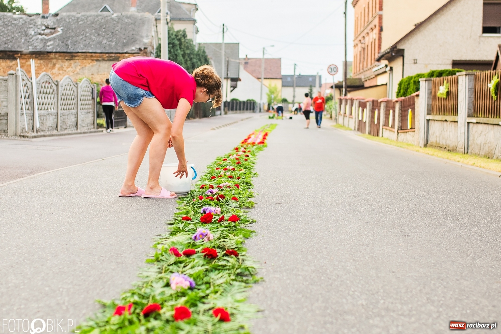 Zdjęcie w galerii na portalu naszraciborz.pl: Racibórz pięknie ustrojony na Boże Ciało [FOTO i WIDEO] wiadomości z regionu
