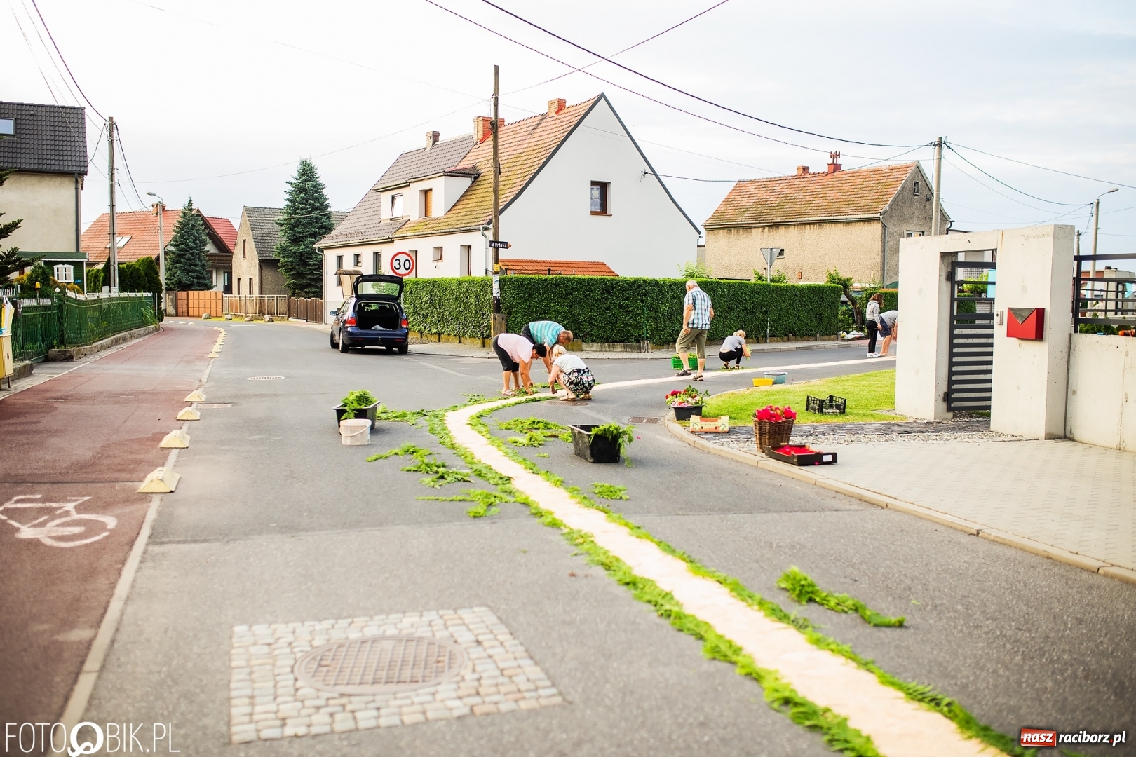 Zdjęcie w galerii na portalu naszraciborz.pl: Racibórz pięknie ustrojony na Boże Ciało [FOTO i WIDEO] wiadomości z regionu
