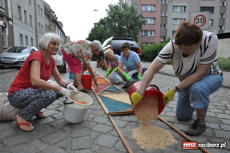 Zdjęcie w galerii na portalu naszraciborz.pl: Racibórz pięknie ustrojony na Boże Ciało [FOTO i WIDEO] wiadomości z regionu
