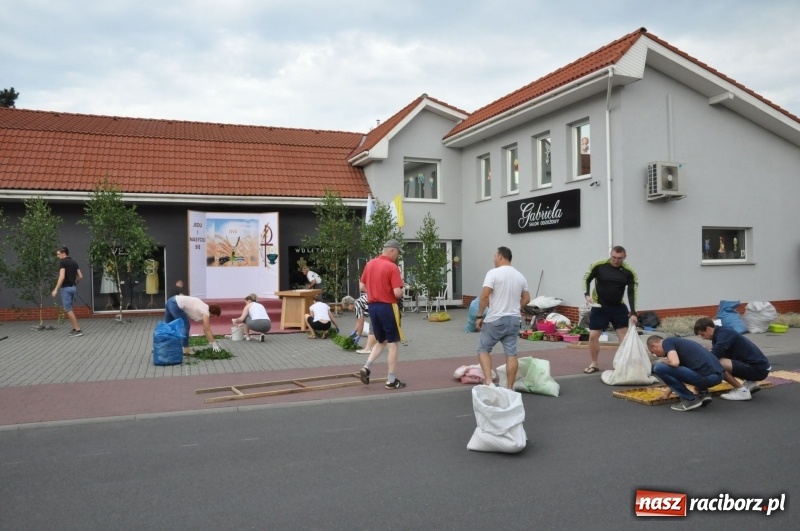 Zdjęcie w galerii na portalu naszraciborz.pl: Racibórz pięknie ustrojony na Boże Ciało [FOTO i WIDEO] wiadomości z regionu
