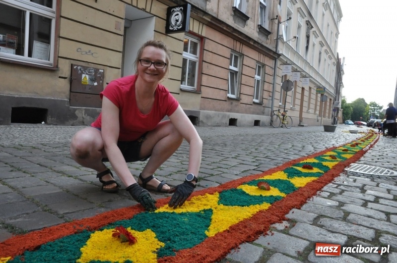 Zdjęcie w galerii na portalu naszraciborz.pl: Racibórz pięknie ustrojony na Boże Ciało [FOTO i WIDEO] wiadomości z regionu