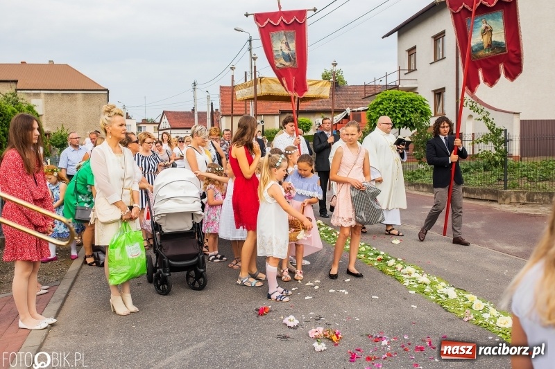 Zdjęcie w galerii na portalu naszraciborz.pl: Boże Ciało w dzielnicach. Brzezie i Studzienna [FOTO i WIDEO] wiadomości z regionu